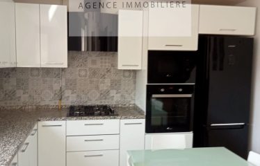 A LOUER UN APPARTEMENT HAUT STANDING S+3 A LA SOUKRA