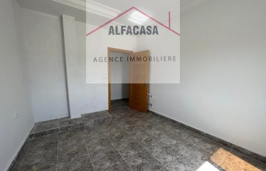 A LOUER UN ETAGE DE VILLA S+2 A JARDIN DE L AOUINA