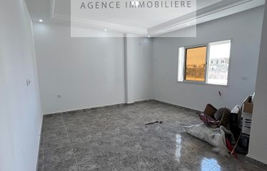 A LOUER UN ETAGE DE VILLA S+2 A JARDIN DE L AOUINA