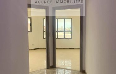 A LOUER DEUX BUREAUX, UN OPEN SPACE ET MAGASIN A LA MARSA