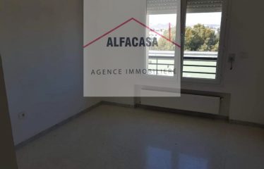 A VENDRE UN APPARTEMENT S+2 A LA SOUKRA