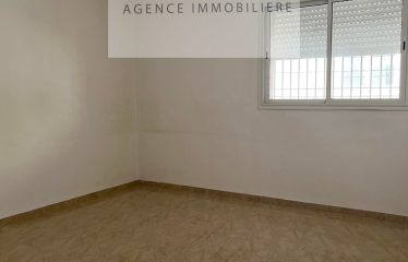 A VENDRE UN IMMEUBLE COMPOSE DE 6 APPARTEMENT A L AOUINA