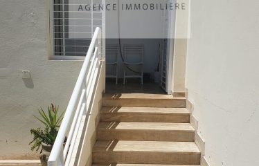 A LOUER UN APPARTEMENT S+2 HAUT STANDING A LA MARSA AVEC JARDIN