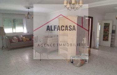 A LOUER UN ETAGE DE VILLA S+3 A JARDIN DE CARTHAGE