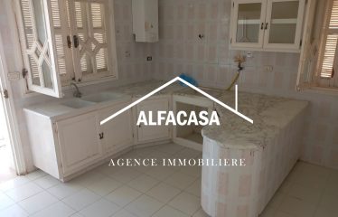 A LOUER UN ETAGE DE VILLA S+4 AVEC TERRASSE