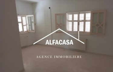 A LOUER UN ETAGE DE VILLA S+4 AVEC TERRASSE