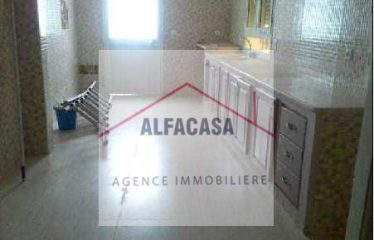 A LOUER UN ETAGE DE VILLA S+3 A LA SOUKRA