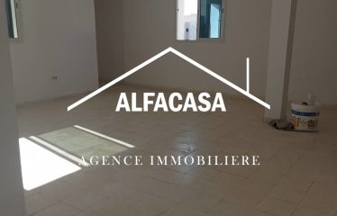 A LOUER UN ETAGE DE VILLA S+3 AVEC TERRASSE A L’AOUINA