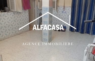 A VENDRE UNE MAISON AVEC TERRASSE A L’AOUINA