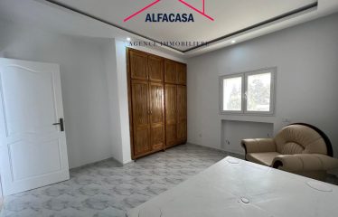 A LOUER UN ETAGE DE VILLA S+3 HAUT STANDING A LA SOUKRA AVEC JARDIN ET UNE TERRASSE