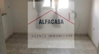 A LOUER UN ETAGE DE VILLA S+1 A LA MARSA.