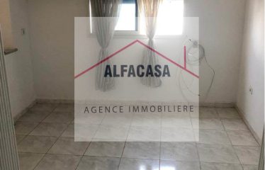 A LOUER UN ETAGE DE VILLA S+1 A LA MARSA.