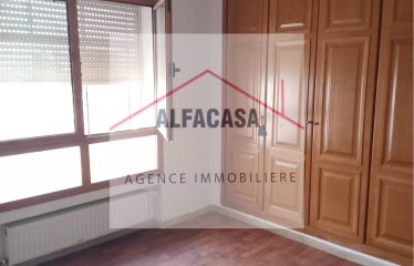 A VENDRE UN APPARTEMENT S+2 HAUT STANDING A AJARDIN DE CARTHAGE.