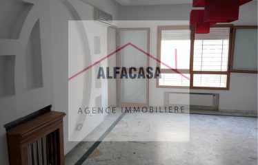 A VENDRE UN APPARTEMENT S+2 HAUT STANDING A AJARDIN DE CARTHAGE.