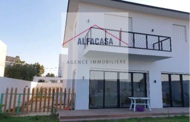 A LOUER UNE VILLA HAUT STANDING A CHOTRANA 3 AVEC UNE GRANDE TERRASSE