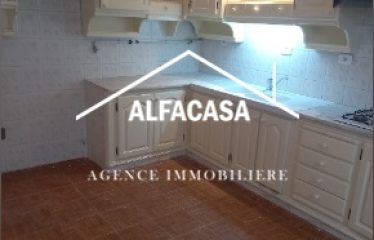 A LOUER UN ÉTAGE DE VILLA S+4 A LA MARSA.