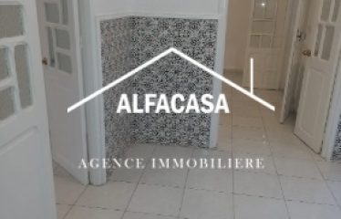 A LOUER UN ÉTAGE DE VILLA S+4 A LA MARSA.