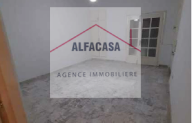 A LOUER UN APPARTEMENT S+1 A JARDIN DE L AOUINA