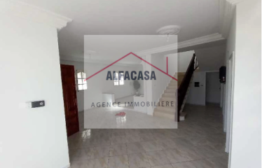 A VENDRE UN DUPLEX S+5 A DAR FADHAL AVEC UNE GRANDE TERRASSE