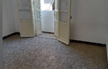 A VENDRE UN APPARTEMENT S+1 LAFAYETTE.