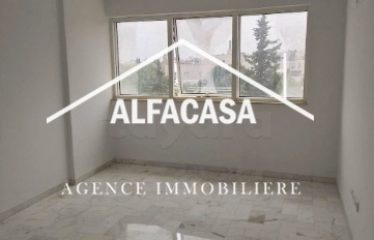 A louer un appartement s+3 a Jardin de l’aouina .