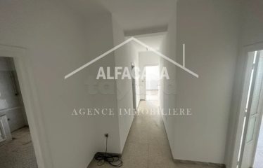 A louer un appartement s+2 a Ain Zaghouen .