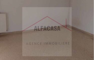 A VENDRE UN APPARTEMENT S+2 A LA SOUKRA (MOSSQUEE RAOUDHA) AVEC UNE PLACE DE PARKING.