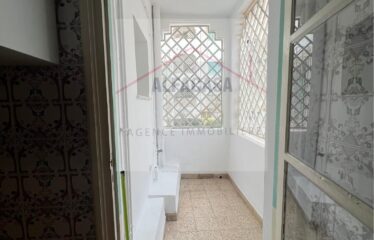 A VENDRE UN APPARTEMENT S+3 A BORJ LOUZIR