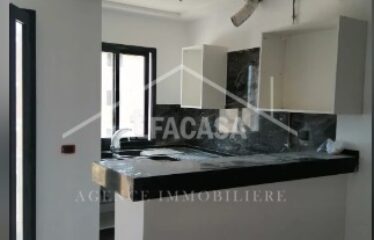 A VENDRE UN APPARTEMENT S+1 A CITE LWAHAT JAMAIS HABITE