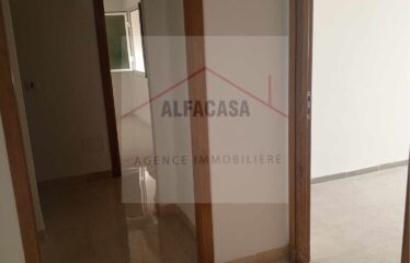 A VENDRE UN APPARTEMENT S+2 A CITE L WAHAT