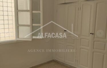 A LOUER UN ETAGE DE VILLA s+1 A LA MARSA