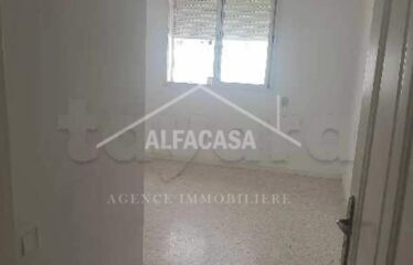 A LOUER UN APPARTEMENT S+4 A JARDIN L’AOUINA