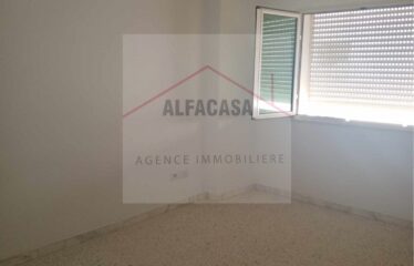 A VENDRE UN APPARTEMENT S+2 A CITE L WAHAT