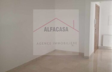 A VENDRE UN APPARTEMENT S+2 A CITE L WAHAT