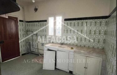 A LOUER UN ETAGE DE VILLA S+3 POUR USAGE BUREAUTIQUUE A L’AOUINA CITE SALAMA